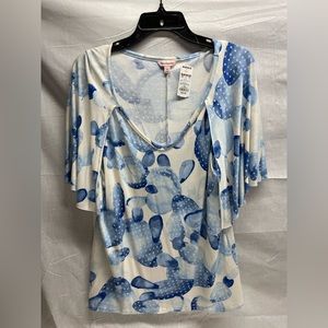 New Ladies Juicy Couture stylish top